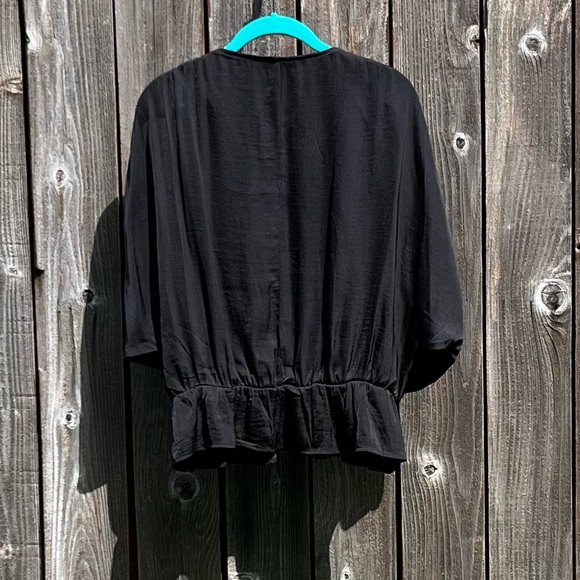 Marc New York black shirred top size small - Picture 10 of 16